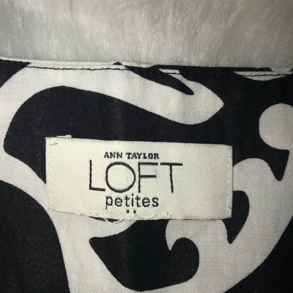 LOFT Skirt - see measurements- petite - Picture 2 of 5